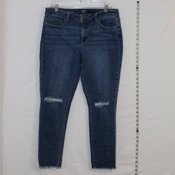 a.n.a. mid-rise medium wash denim jeggings frayed ankle hem distressed knees 14 - Picture 1 of 5